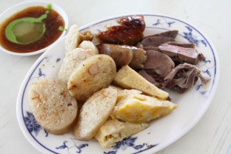 [食記] 台南 阿魯香腸熟肉