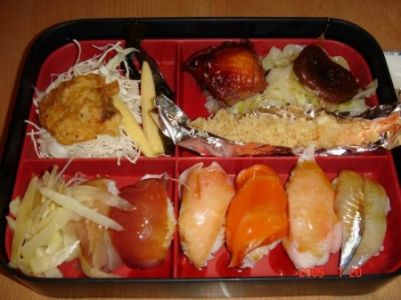 [推薦][台南市成功路][日式料理] 彩虹日本料理˙日式便當
