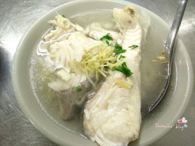 ▌食記 ▌嘉義,西區 博愛路上正老牌草魚粥 在地的好滋味