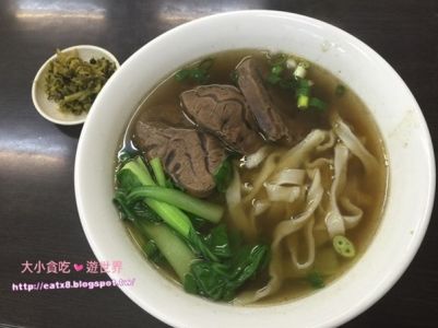 梅園牛肉麵-新北淡水-料實味美的牛肉麵極推家常麵