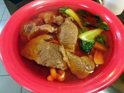 [中壢老牌牛肉麵]VS[中壢新老牌牛肉麵]-【新】一字之差˙謬之千里