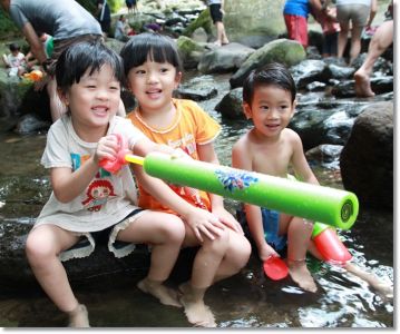[台北 陽明山] 福田園教育休閒農場~夏天就是要到溪邊玩水呀~
